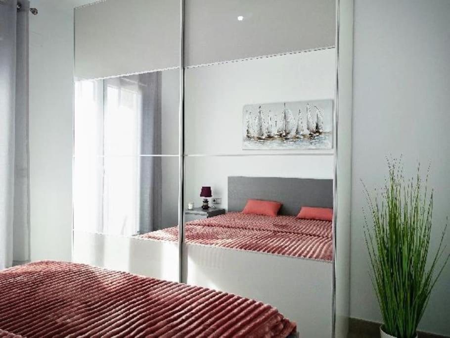 Villa Domicil De Luxe Торевиеха Екстериор снимка