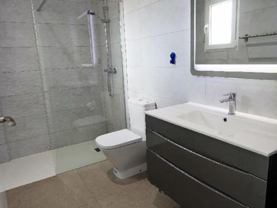 Villa Domicil De Luxe Торевиеха Екстериор снимка